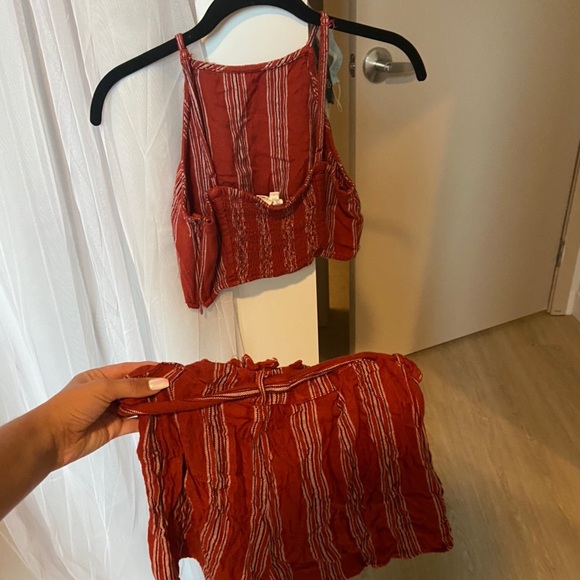 Tillys 2 piece set - Picture 4 of 4